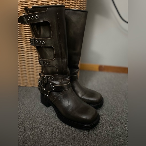 Rocky Brown Distressed Steve Madden Knee High Boots - Picture 3 of 3
